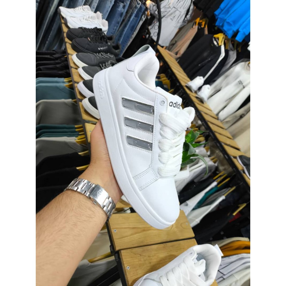 کتونی آدیداس کف تخت سفید